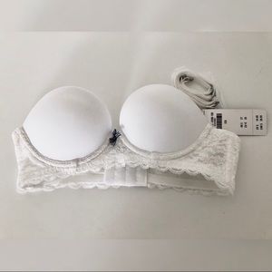 Push up strapless bra (comes with straps)